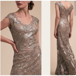 NWT Adrianna Papell × BHLDN Serenity grey Mink Lace size 8
Adrianna Papell